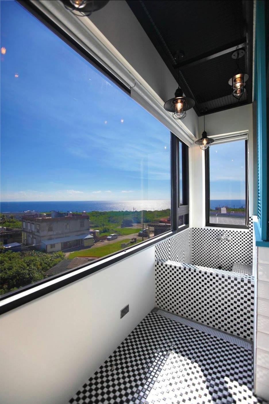 Bed and Breakfast 琉球茶室 現代館 à Île Lamay Extérieur photo